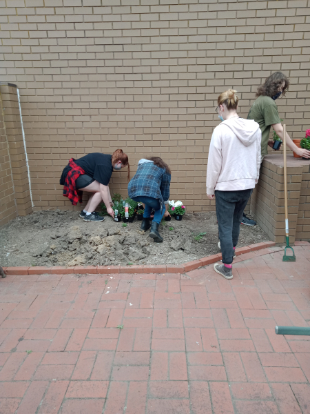 Students in courtyard