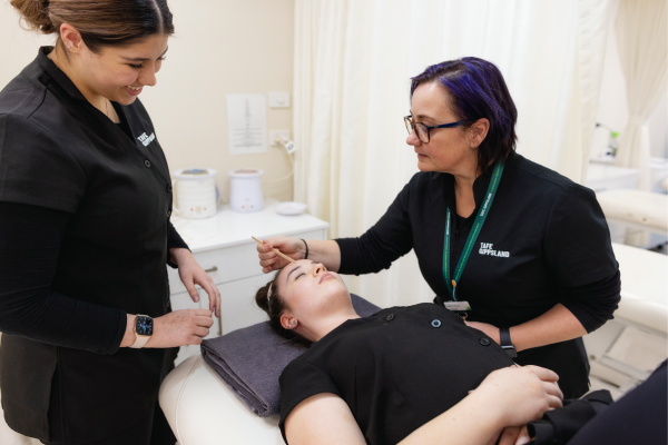 600x400_beauty careers_tafe gippsland